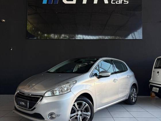 PEUGEOT 208 1.6 GRIFFE 16V FLEX 4P AUTOMÁTICO
